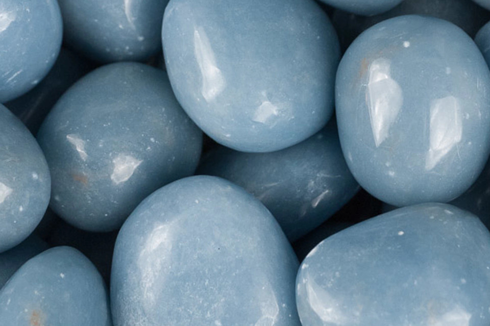 Angelit - znaczenie, opis i właściwości minerałów. Sklep z minerałami, biżuteria, minerały Poznań