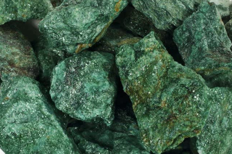 Fuchsyt - znaczenie, opis i właściwości minerałów. Sklep z minerałami, biżuteria, minerały Poznań