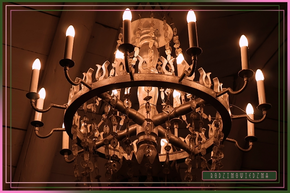 Kopalnia Soli w Wieliczce. Zwiedzanie Wieliczki. Zdjęcia Wieliczka. Recenzja, opinia, artykuł. Fotorelacja z Wieliczki. Zwiedzanie z przewodnikiem. Wieliczka dla dzieci. Kraków w weekend. Zwiedzanie Krakowa w jeden dzień. Wiedźma w trasie - RodzimoWiedźma.